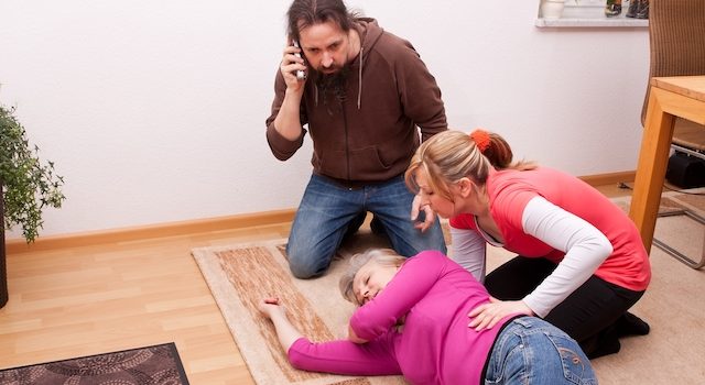 Xử trí thế nào là đúng cách khi tai biến mạch máu não xảy ra? Xử trí thế nào là đúng cách khi tai biến mạch máu não xảy ra?