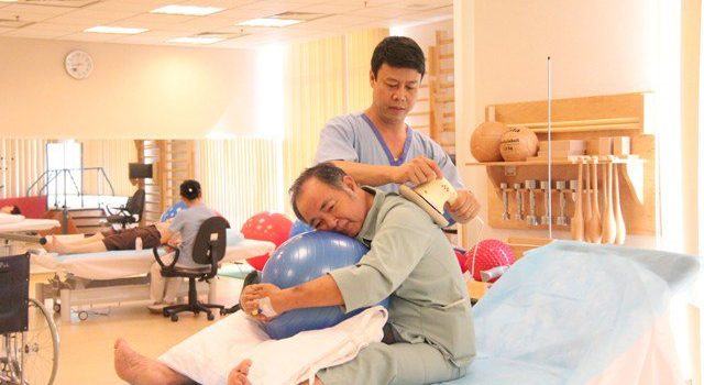 5 Điều cần lưu ý khi chăm sóc phục hồi chức năng sau tai biến cho người bệnh 5 Điều cần lưu ý khi chăm sóc phục hồi chức năng sau tai biến cho người bệnh